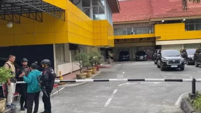 KPK Geledah Kantor Dinas Pendidikan Riau, Telusuri Dugaan Gratifikasi Gubernur Nonaktif Abdul Wahid